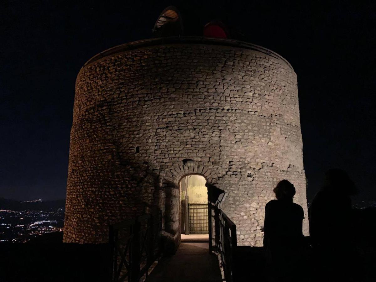 Apartmán G-House Rocca di Cave Exteriér fotografie